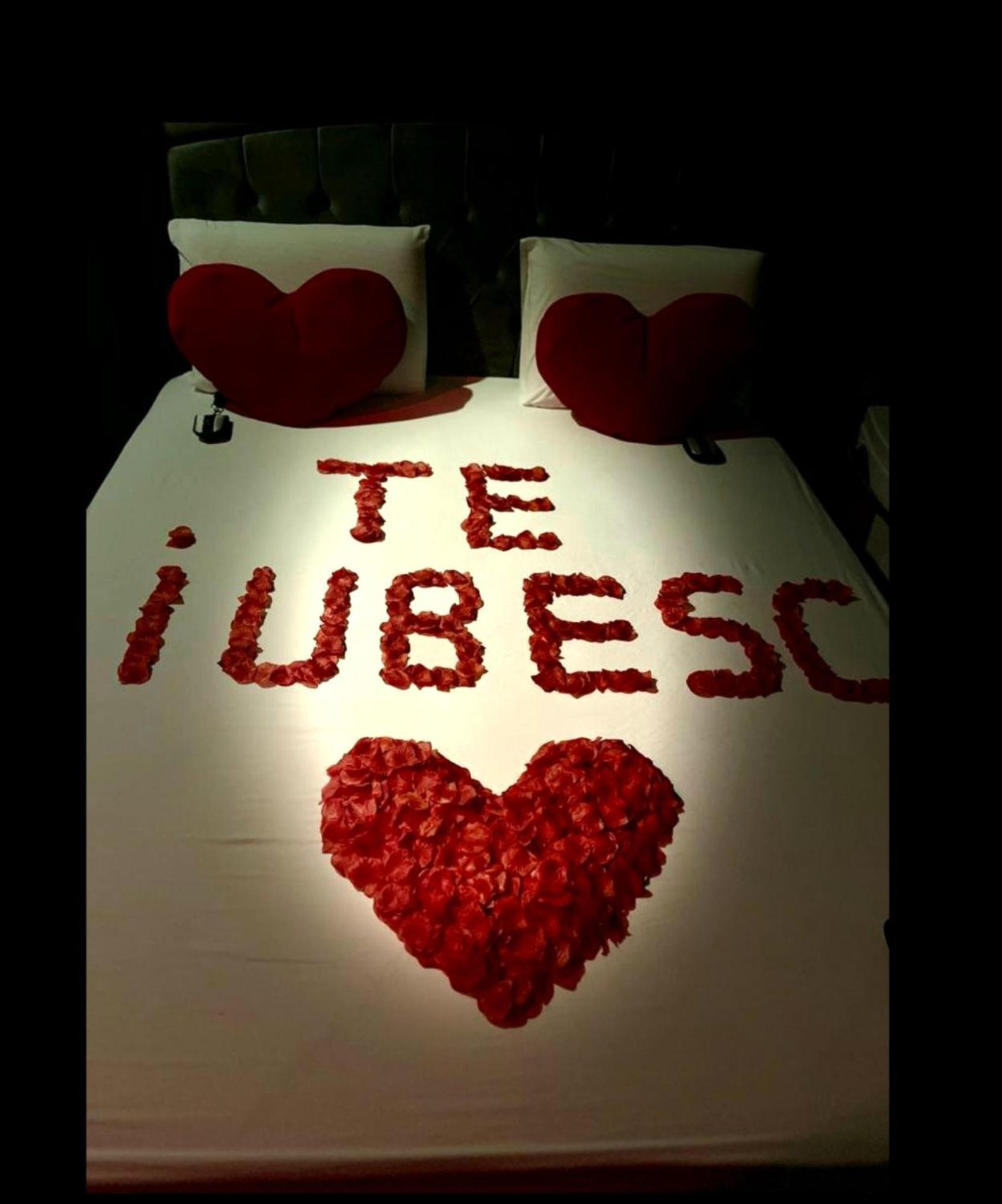 Love Room Bukares Bagian luar foto