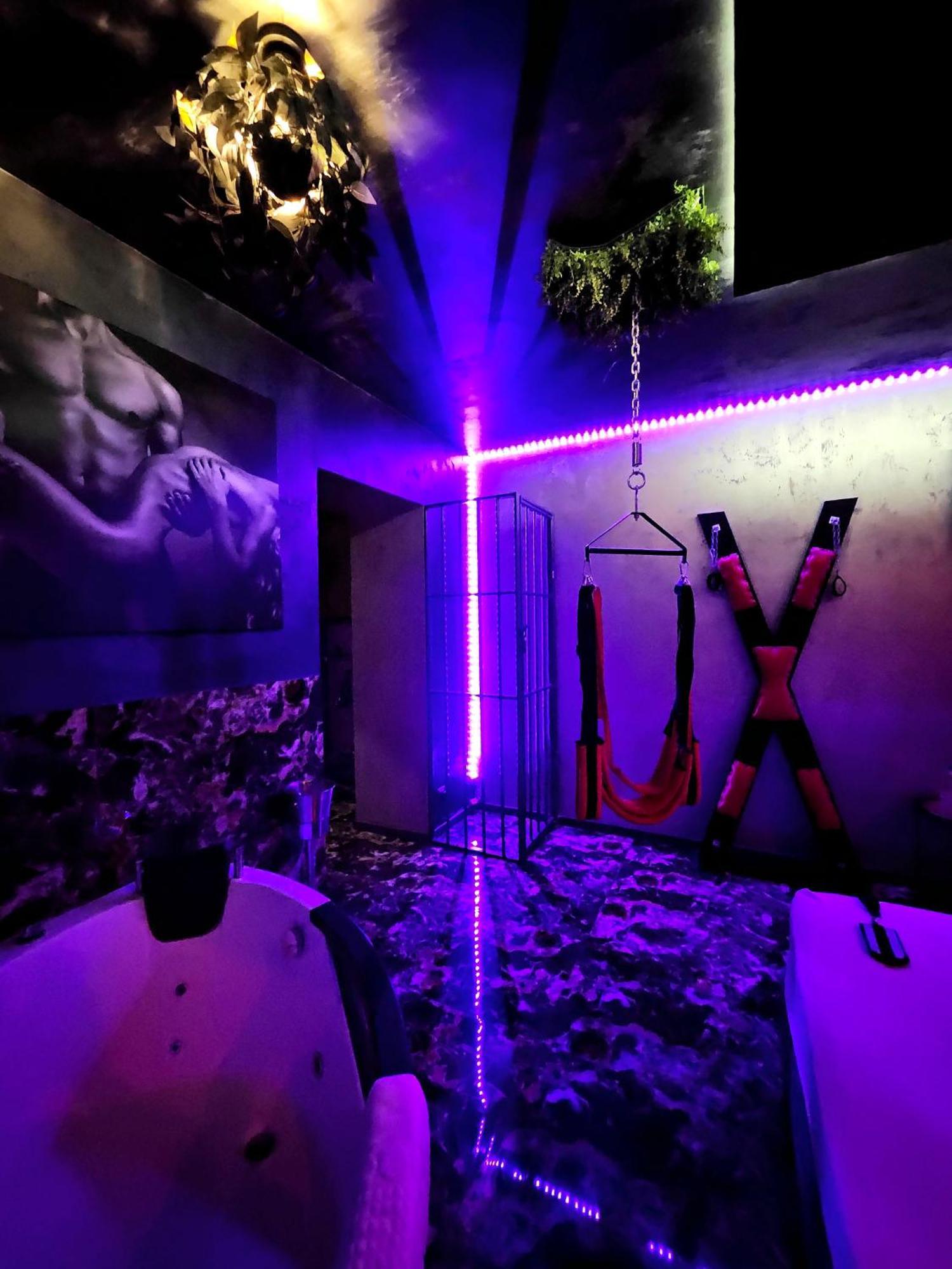 Love Room Bukares Bagian luar foto